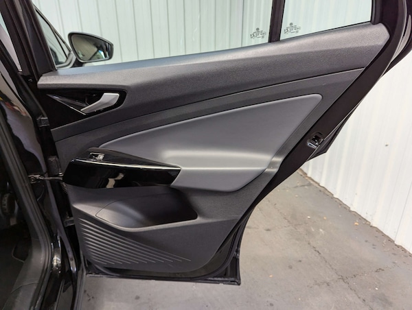 Used Volkswagen ID.4 2021 for sale - 76278522: Photo 65