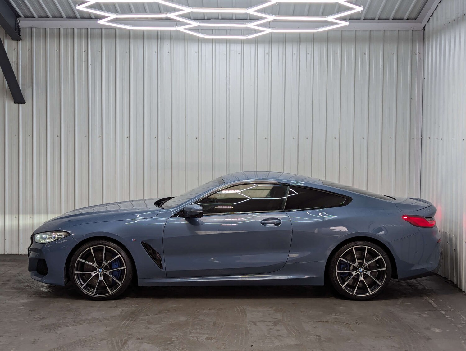 Used BMW 8 Series 2018 for sale - 77383386: Photo 15