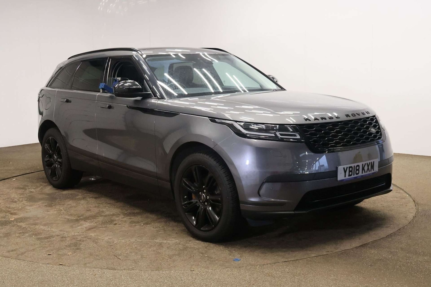 Used Land Rover Range Rover Velar 2018 for sale - 76830022: Photo 1