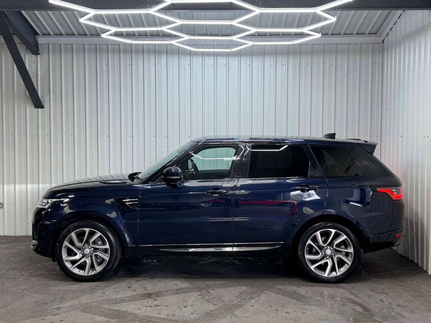 Used Land Rover Range Rover Sport 2020 for sale - 76765004: Photo 16