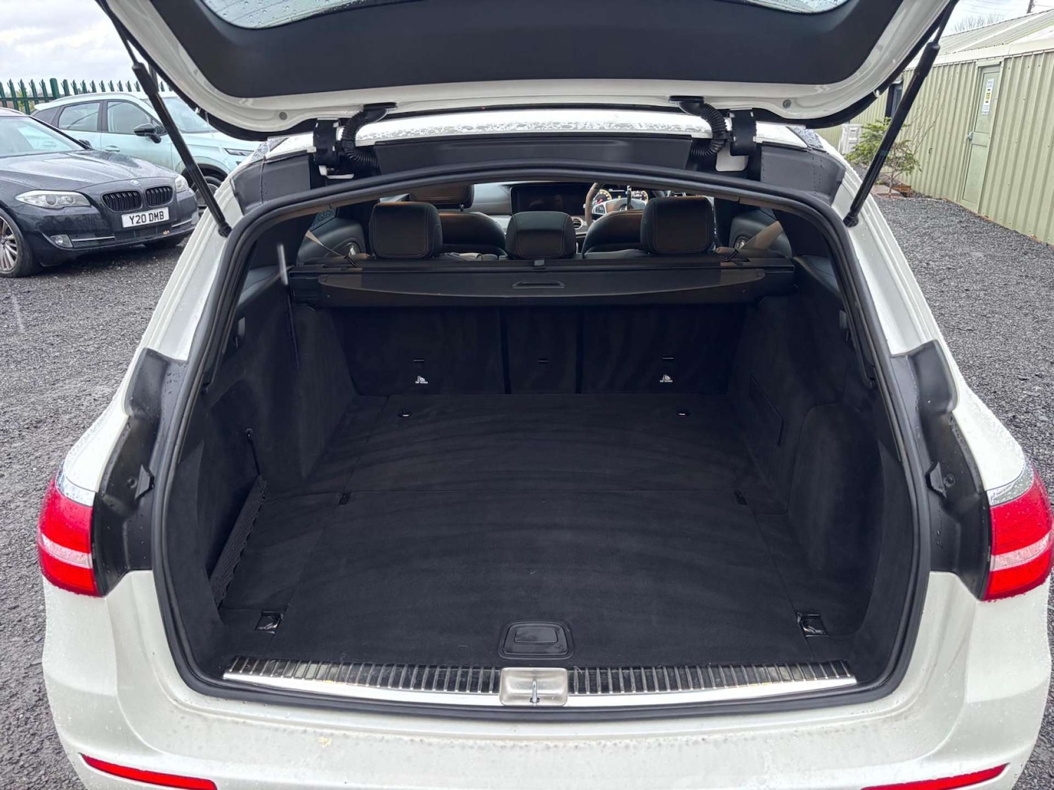 Used Mercedes-Benz E Class 2017 for sale - 76977390: Photo 16