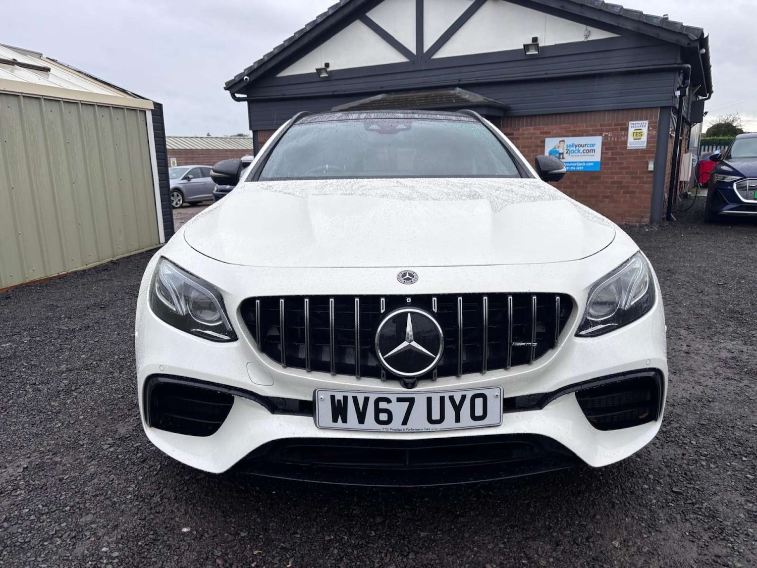 Used Mercedes-Benz E Class 2017 for sale - 76977390: Photo 17