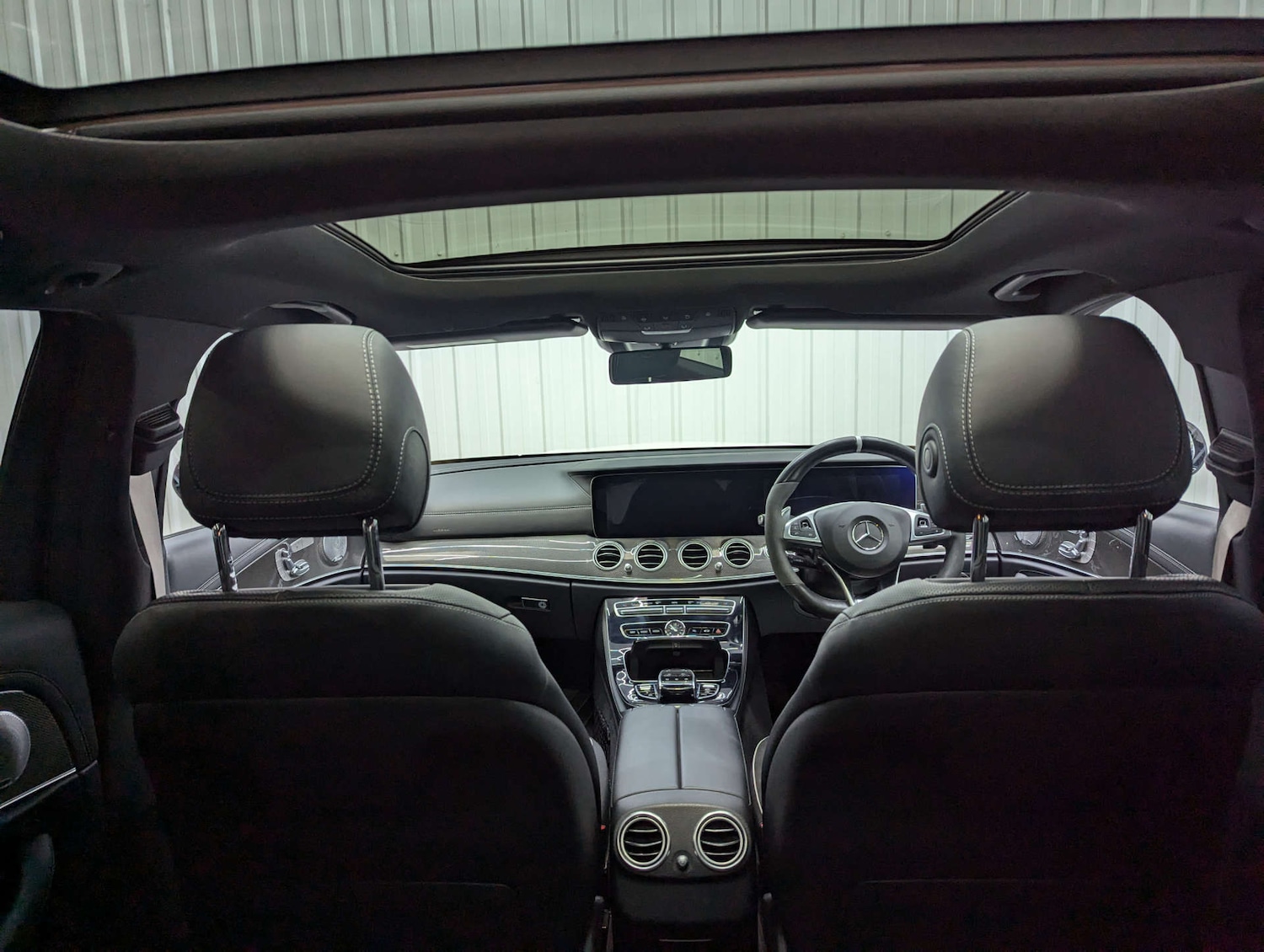 Used Mercedes-Benz E Class 2017 for sale - 76977390: Photo 47