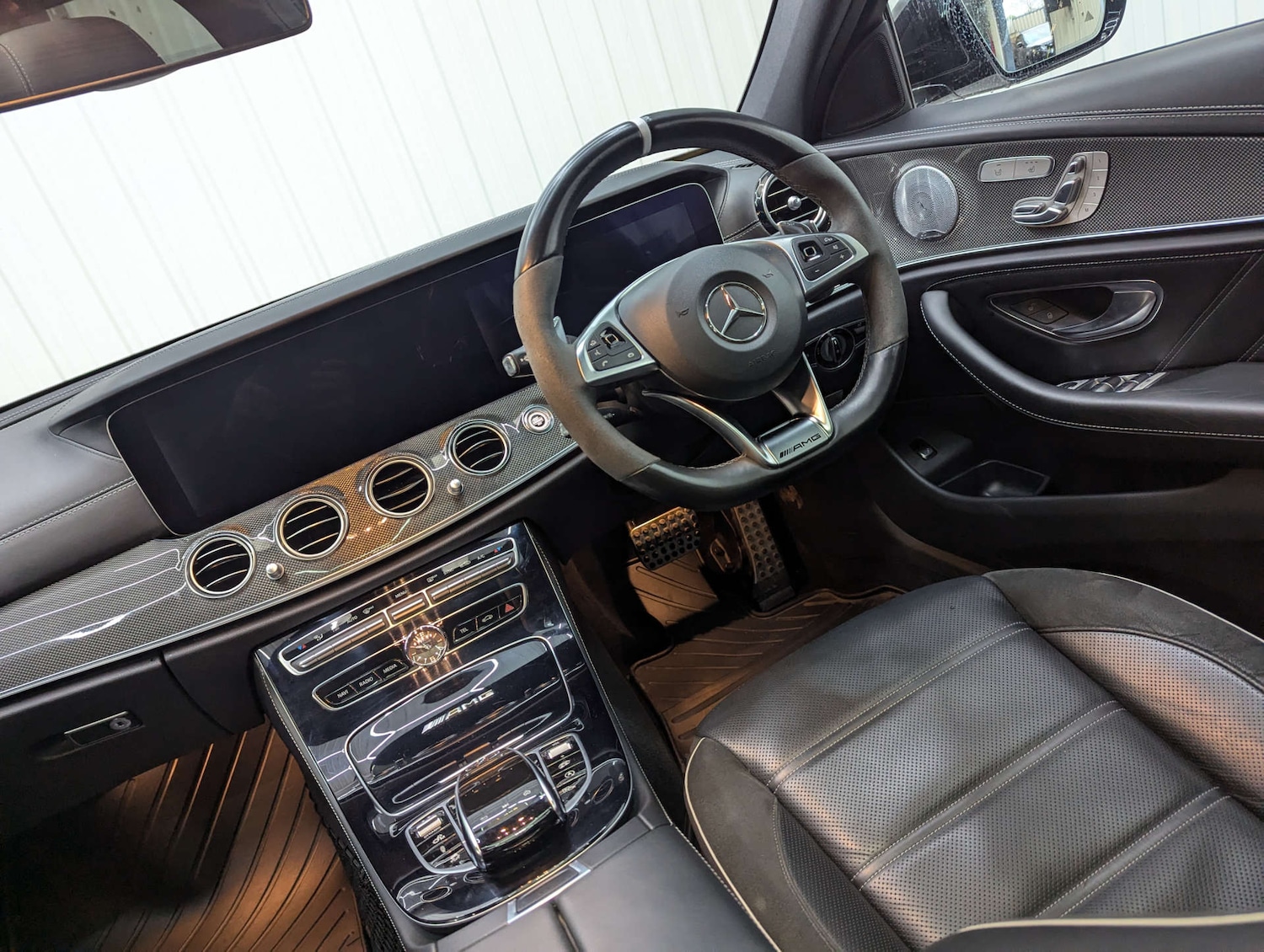 Used Mercedes-Benz E Class 2017 for sale - 76977390: Photo 49