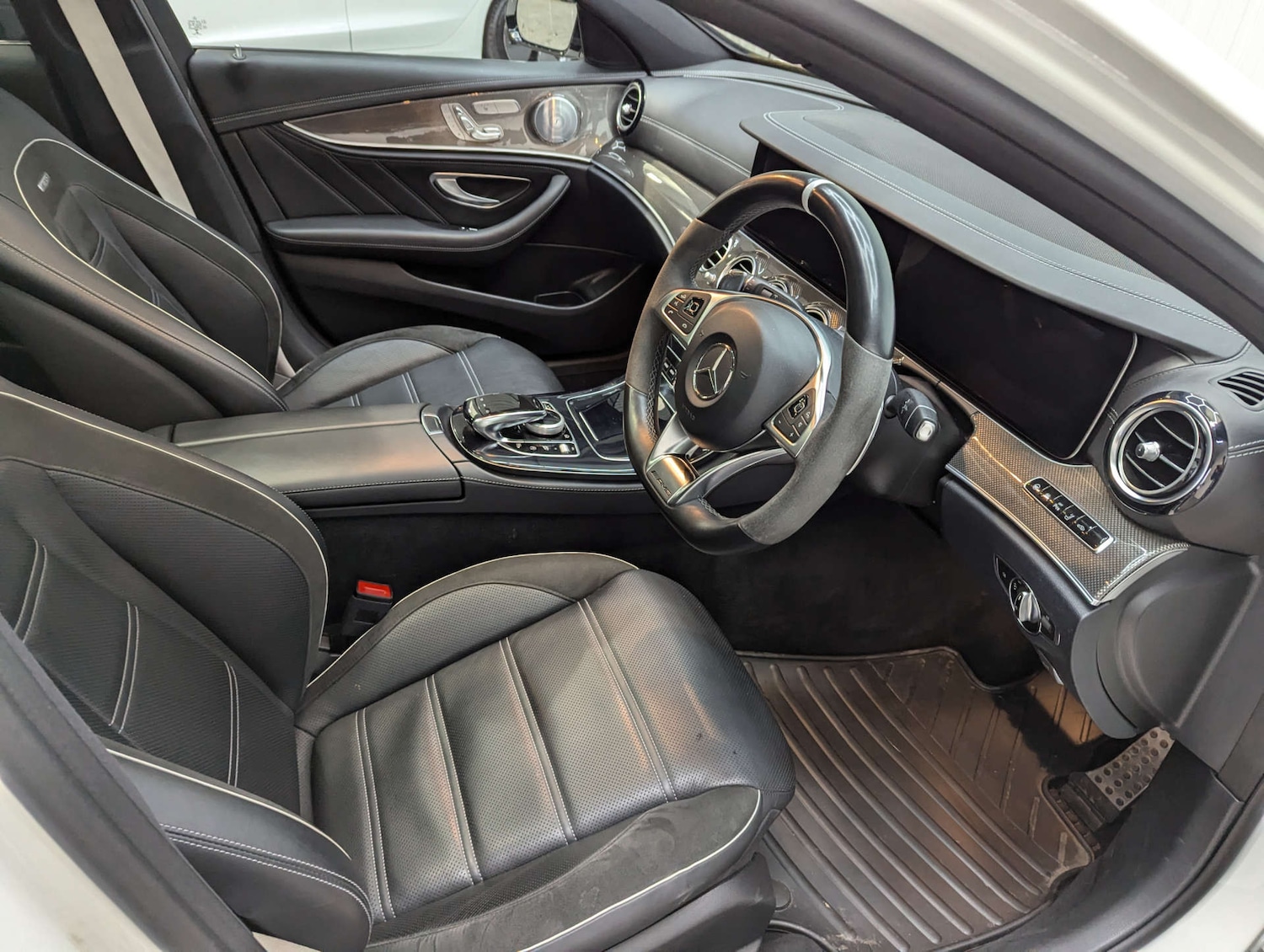 Used Mercedes-Benz E Class 2017 for sale - 76977390: Photo 50