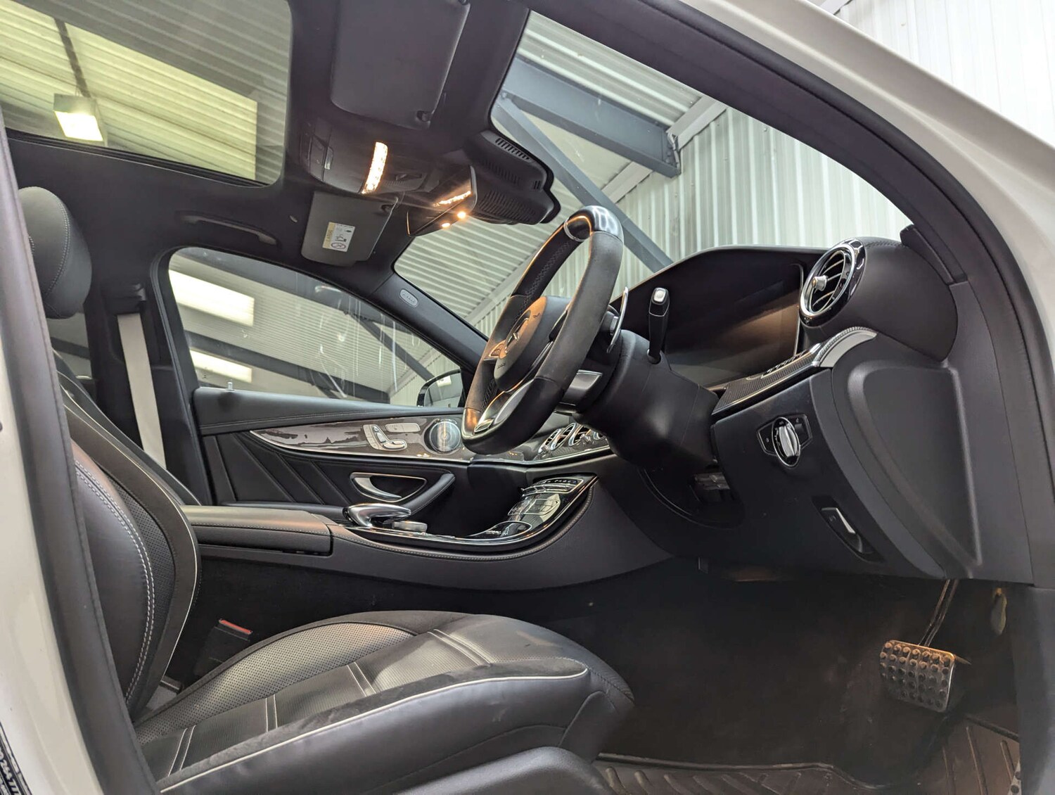 Used Mercedes-Benz E Class 2017 for sale - 76977390: Photo 51