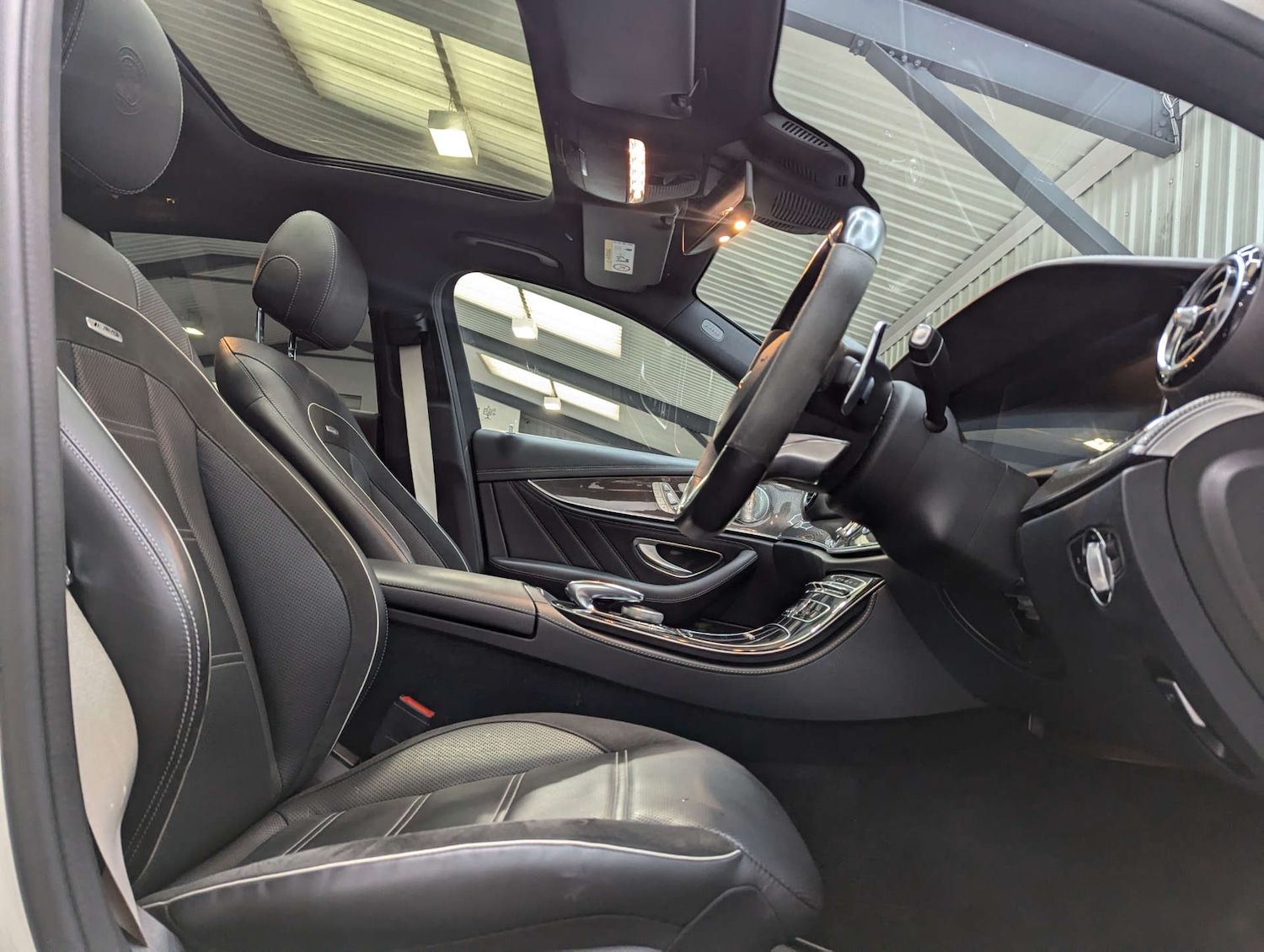 Used Mercedes-Benz E Class 2017 for sale - 76977390: Photo 53