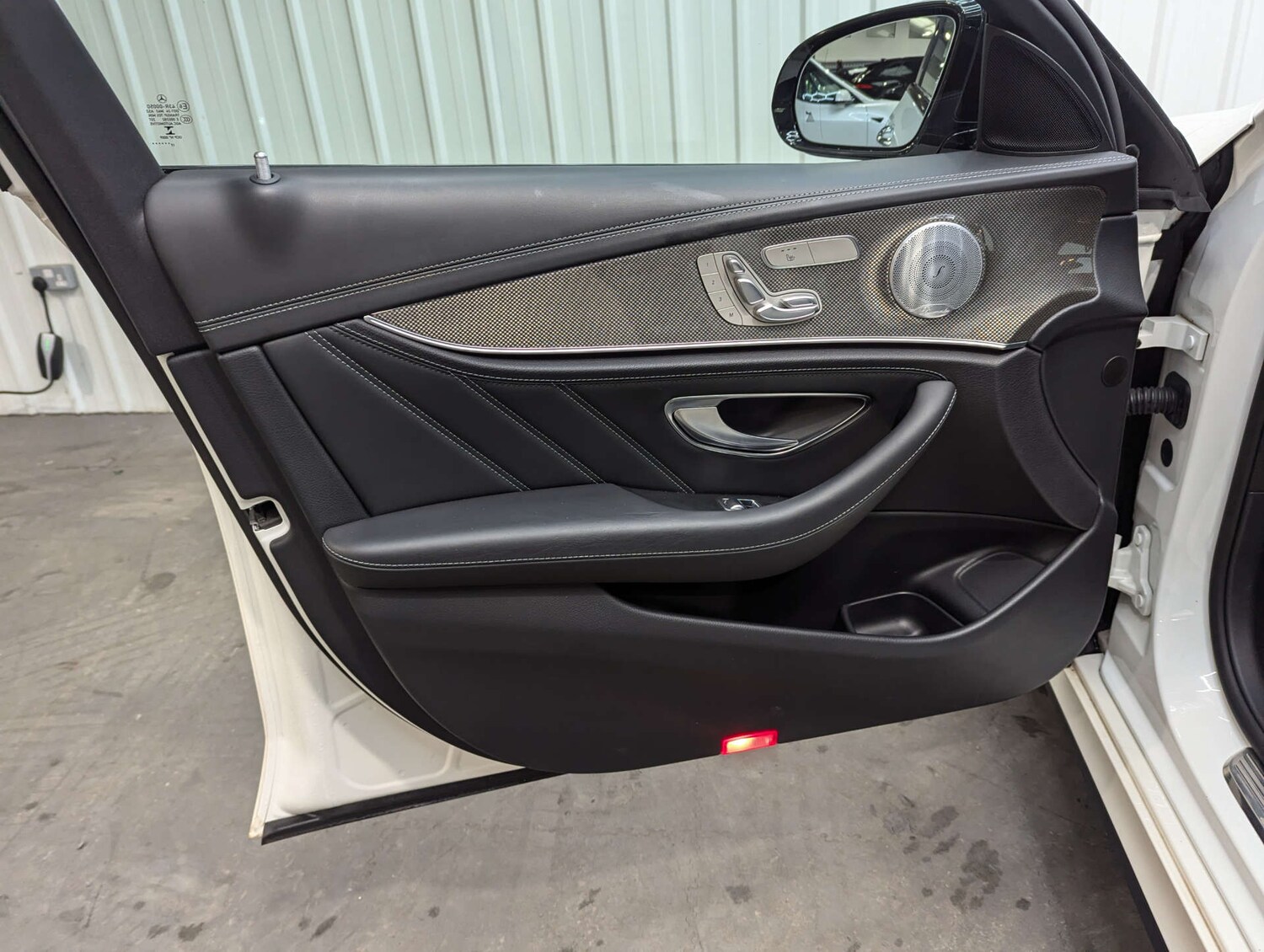 Used Mercedes-Benz E Class 2017 for sale - 76977390: Photo 60