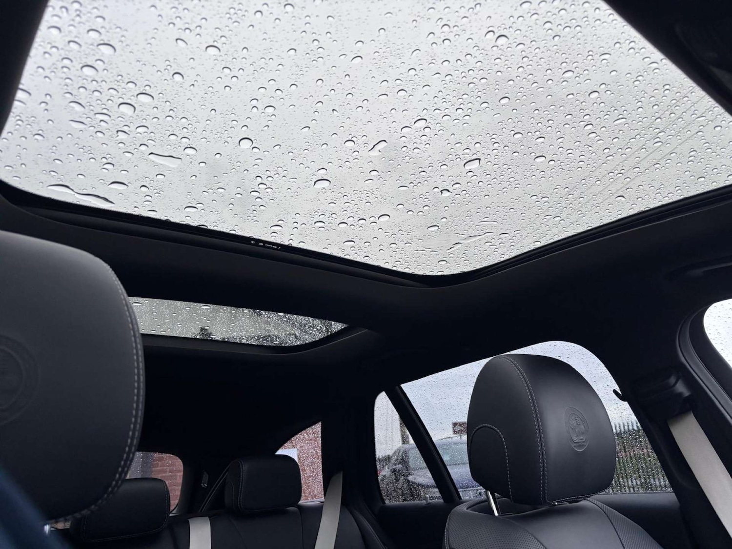 Used Mercedes-Benz E Class 2017 for sale - 76977390: Photo 8