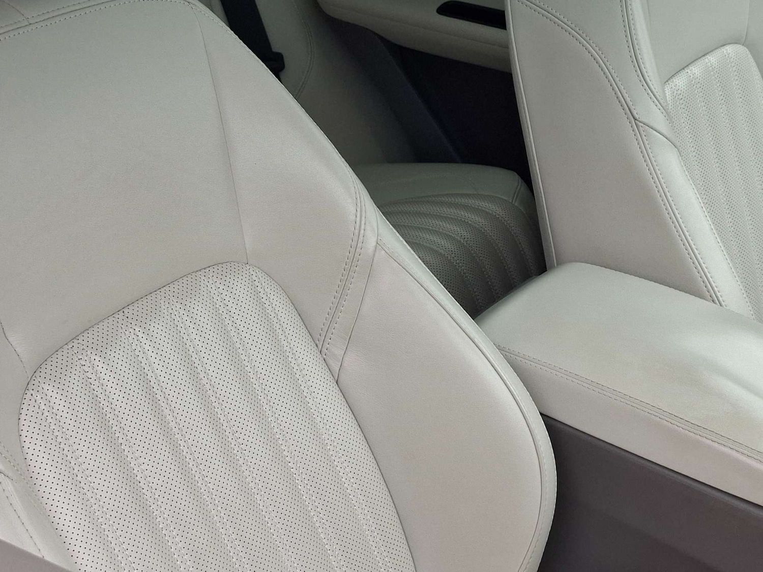 Used Jaguar F-Pace 2017 for sale - 77888830: Photo 18