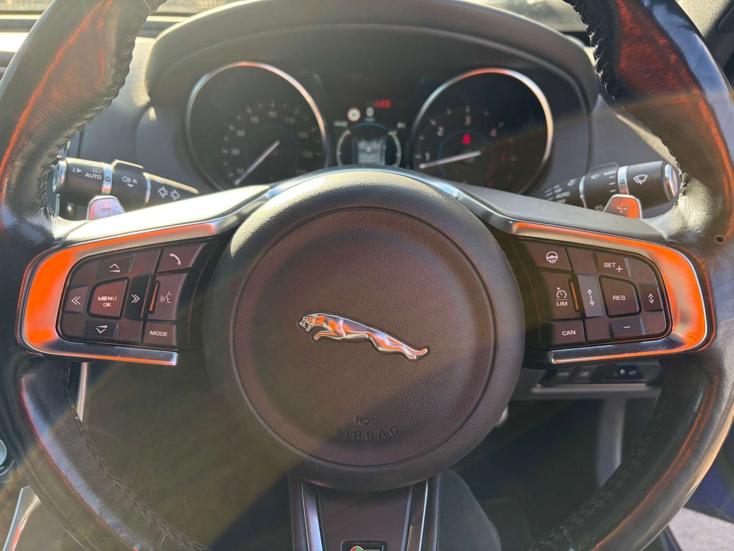 Used Jaguar XE 2019 for sale - 77888825: Photo 15