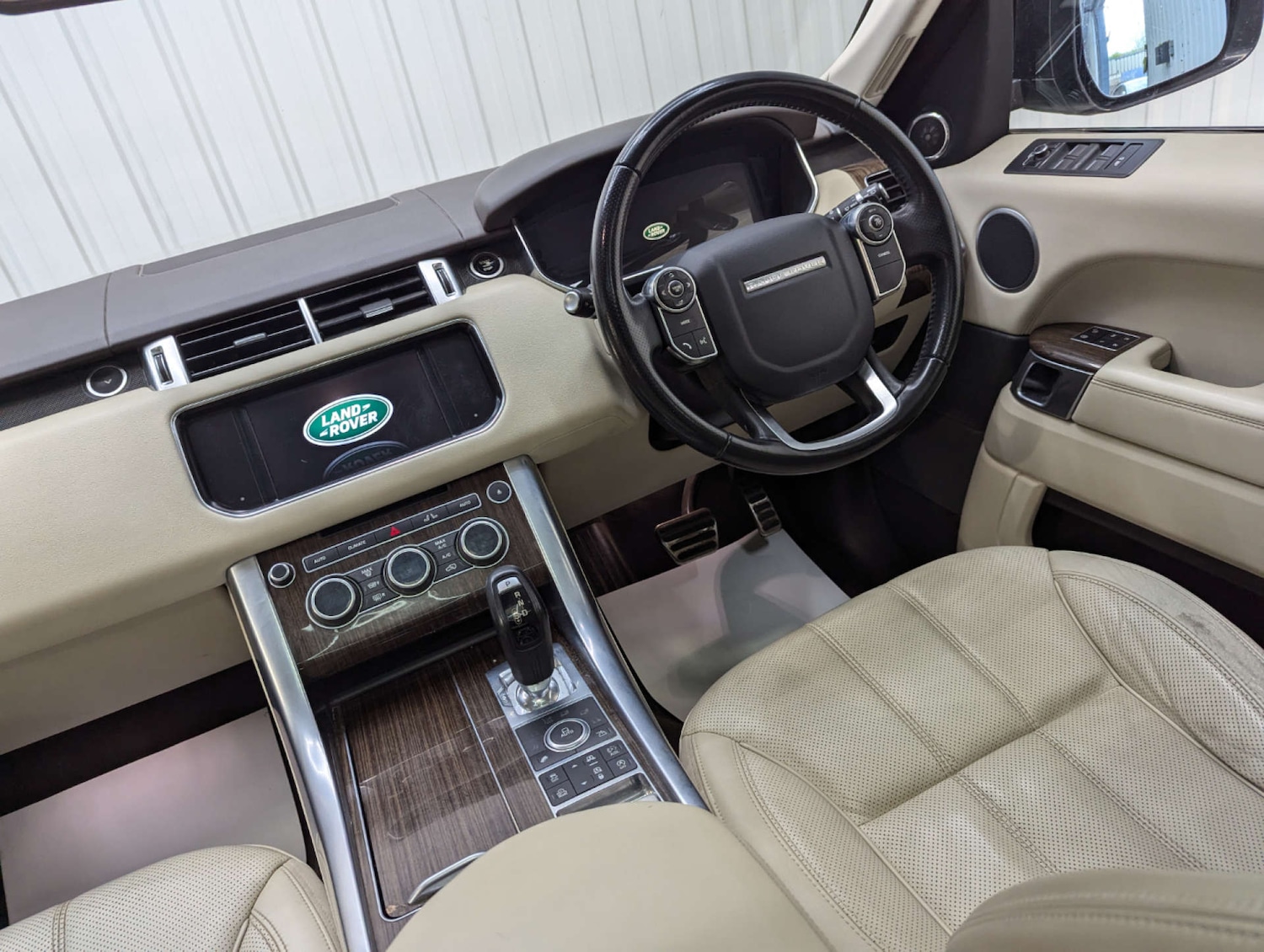 Used Land Rover Range Rover Sport 2015 for sale - 77195835: Photo 47