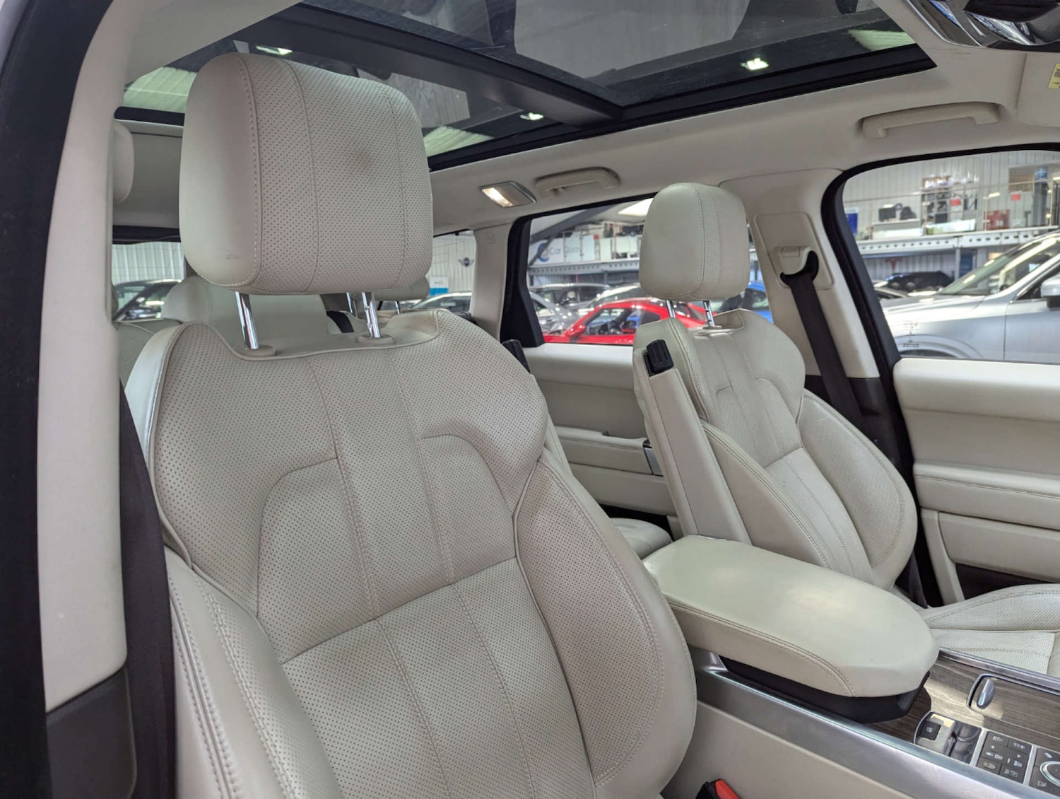 Used Land Rover Range Rover Sport 2015 for sale - 77195835: Photo 50