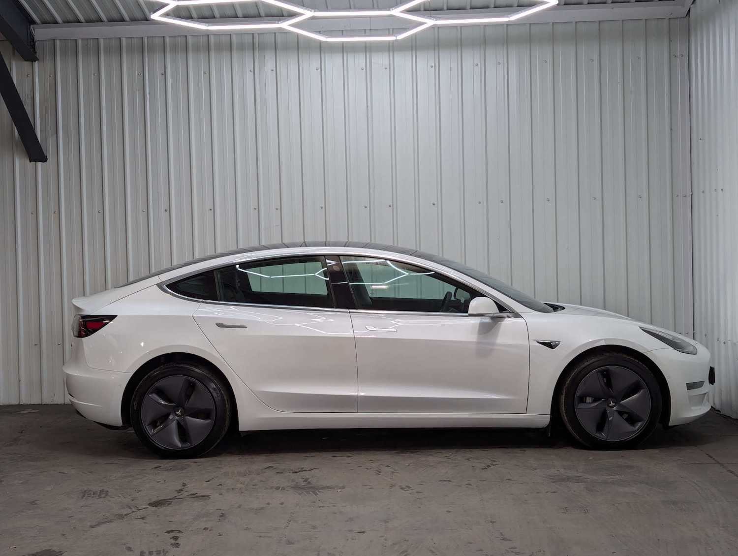 Used Tesla Model 3 2020 for sale - 77984314: Photo 15
