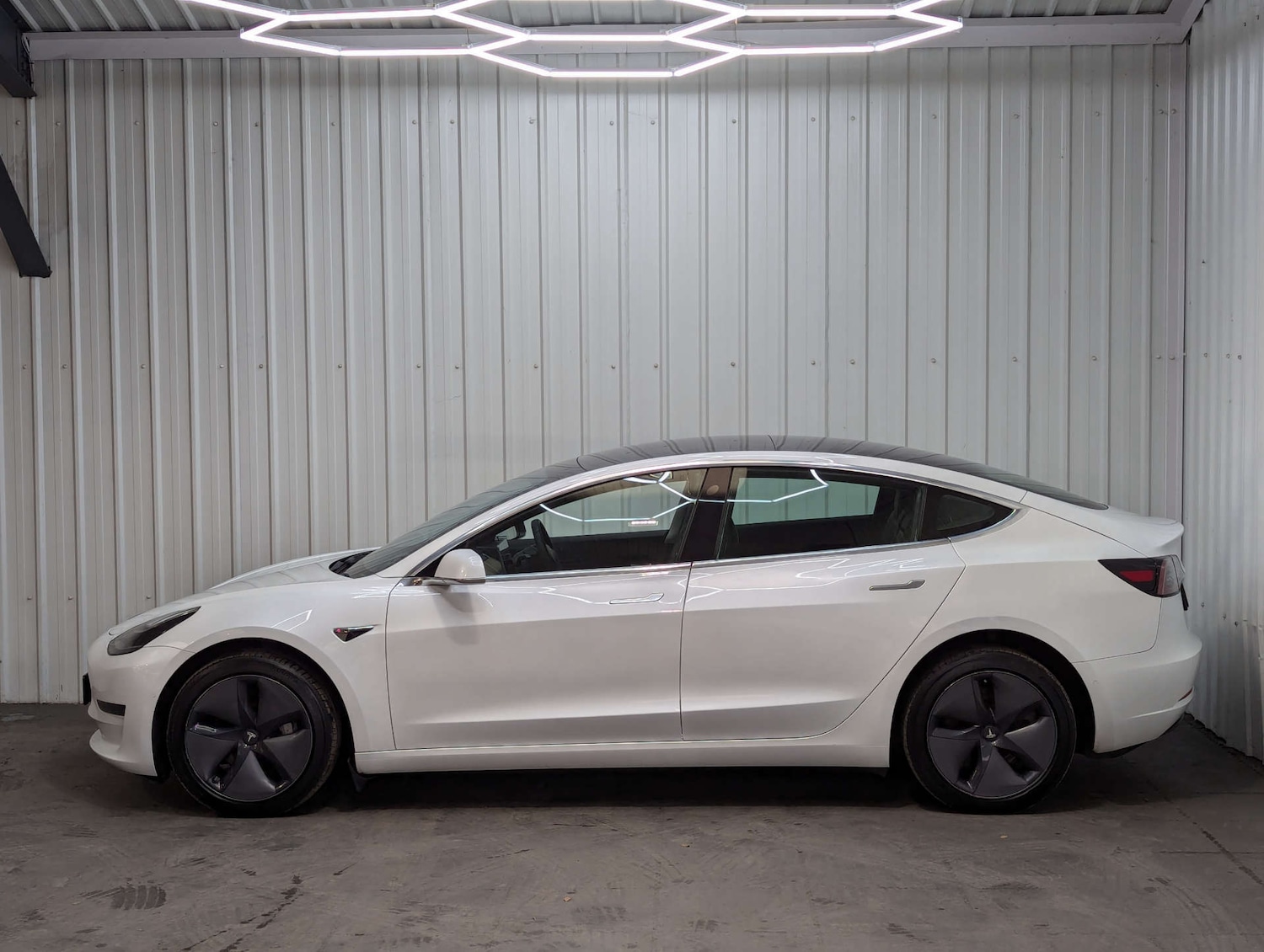 Used Tesla Model 3 2020 for sale - 77984314: Photo 18
