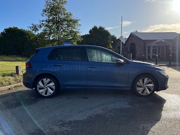 Used Volkswagen Golf 2024 for sale - 75948757: Photo