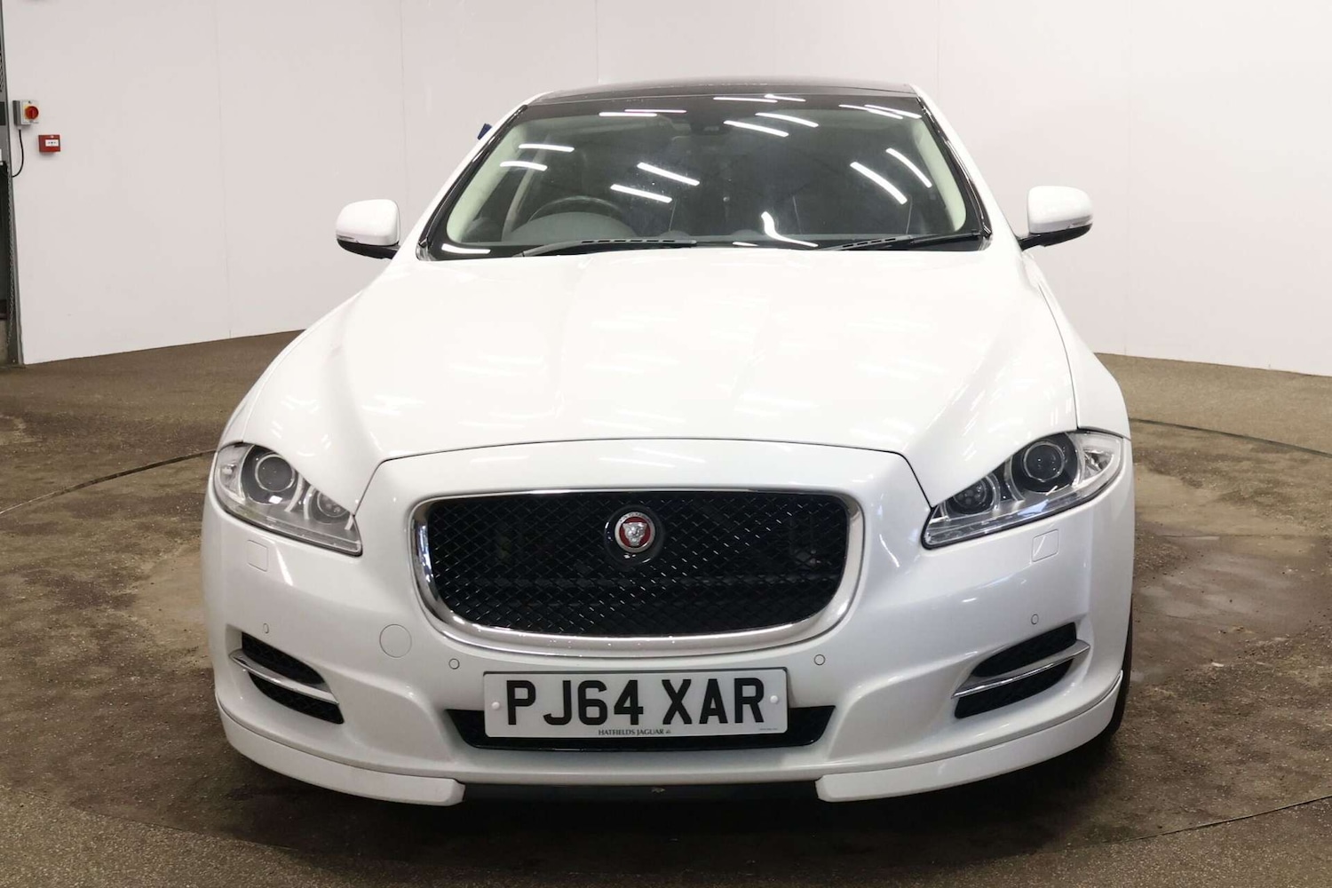 Used Jaguar XJ 2014 for sale - 77539981: Photo 21