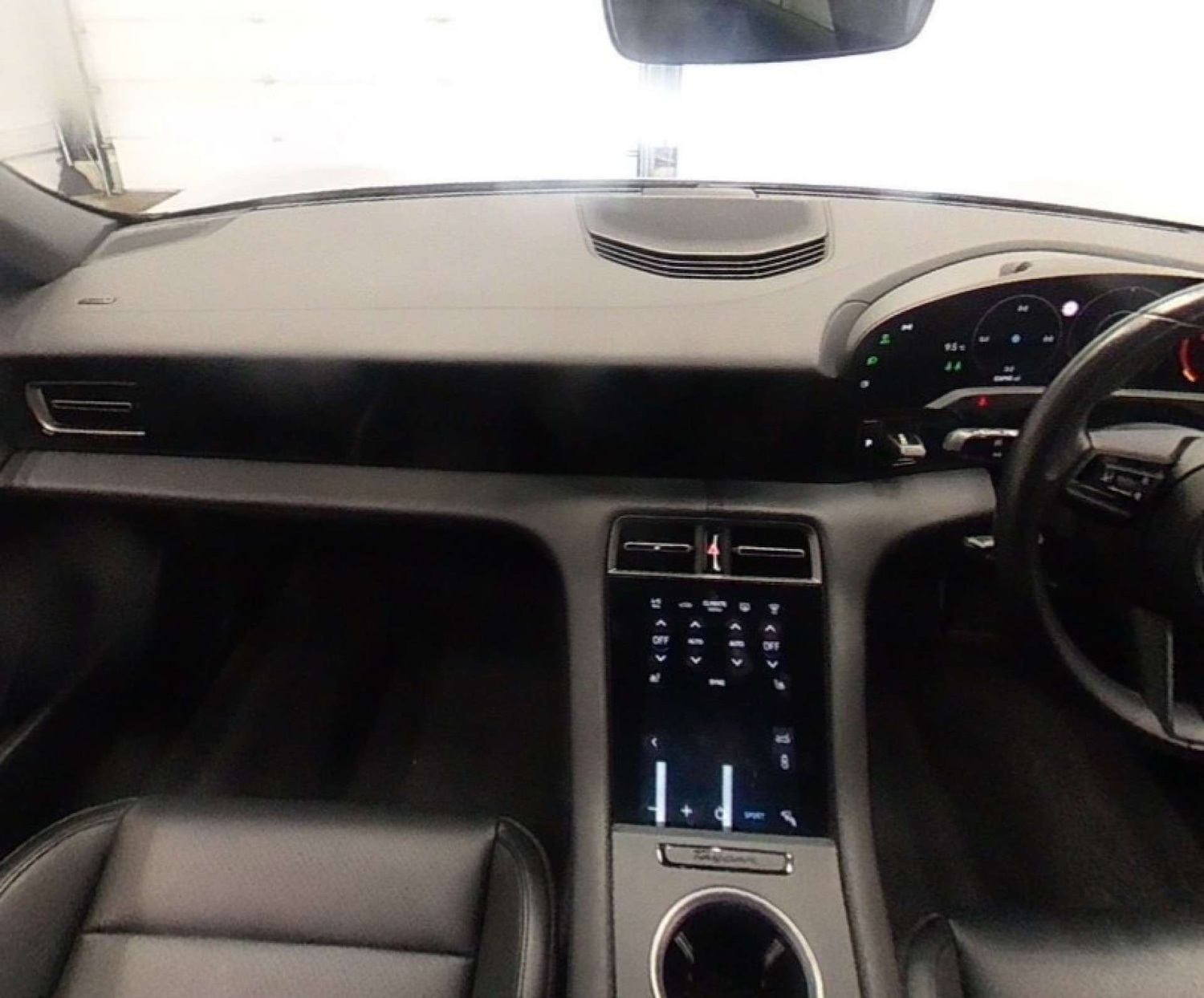 Used Porsche Taycan 2021 for sale - 77766948: Photo 3