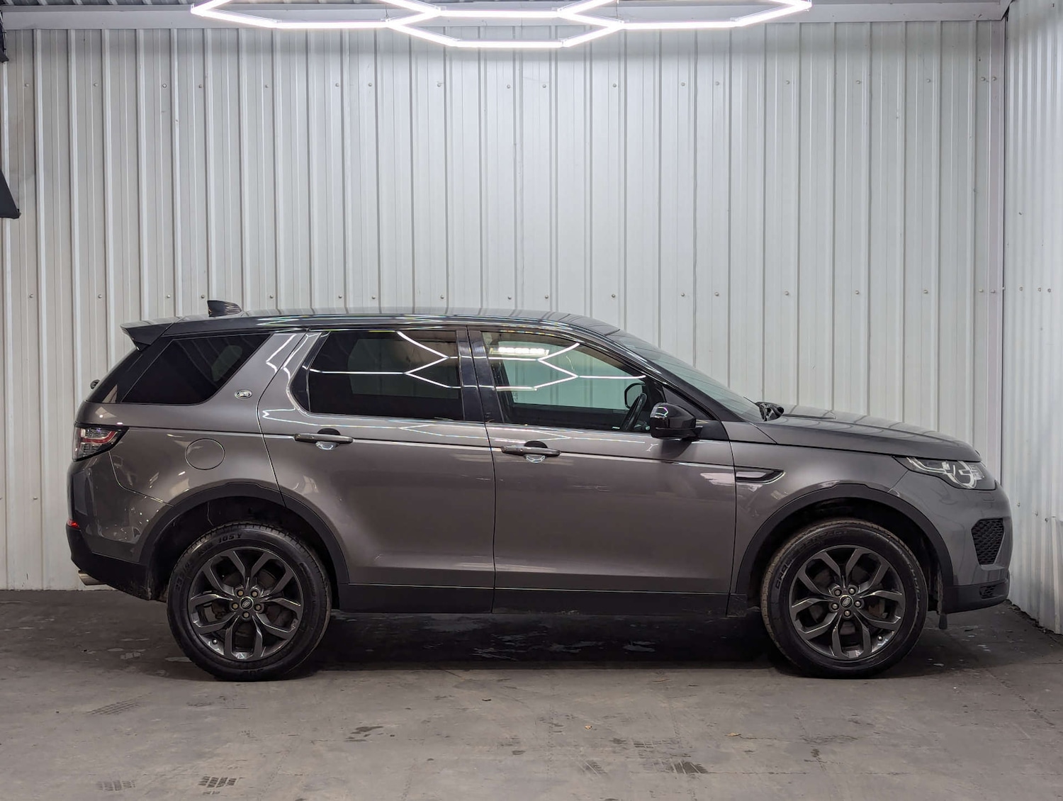 Used Land Rover Discovery Sport 2019 for sale - 76569711: Photo 14