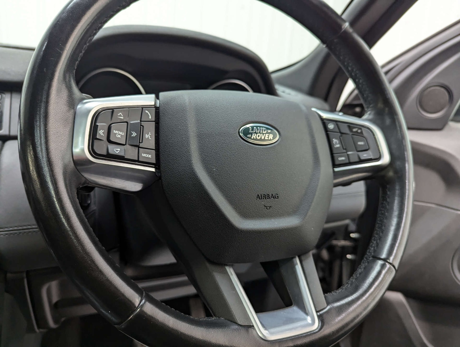 Used Land Rover Discovery Sport 2019 for sale - 76569711: Photo 80