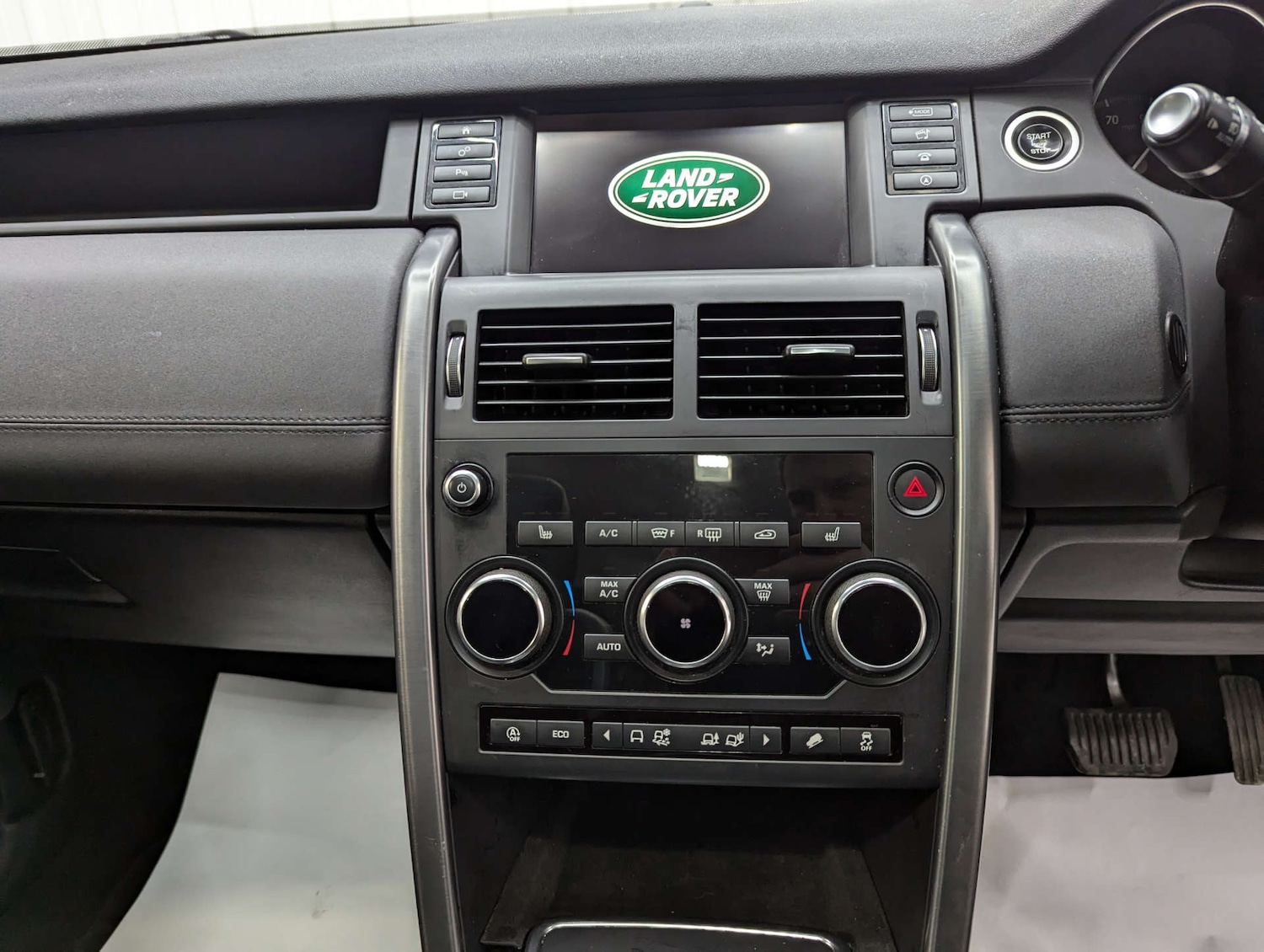 Used Land Rover Discovery Sport 2019 for sale - 76569711: Photo 86