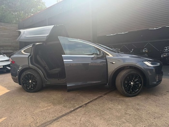 Used Tesla Model X 2018 for sale - 79314078: Photo