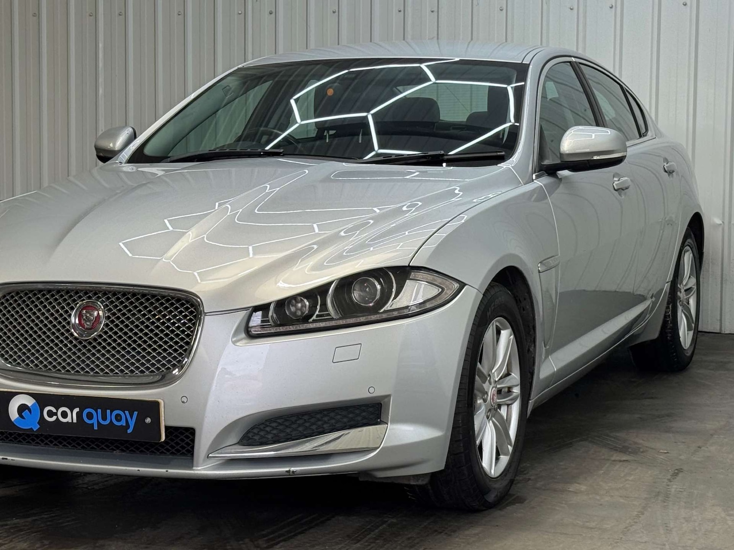 Used Jaguar XF 2015 for sale - 77717749: Photo 10