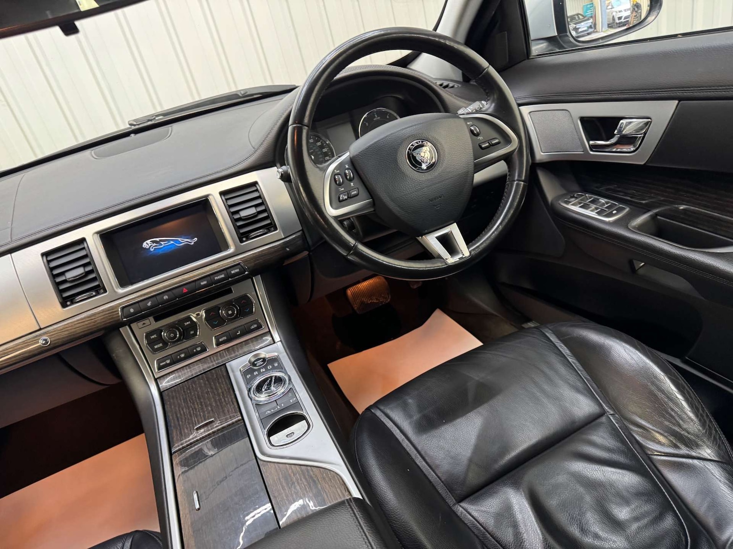 Used Jaguar XF 2015 for sale - 77717749: Photo 85