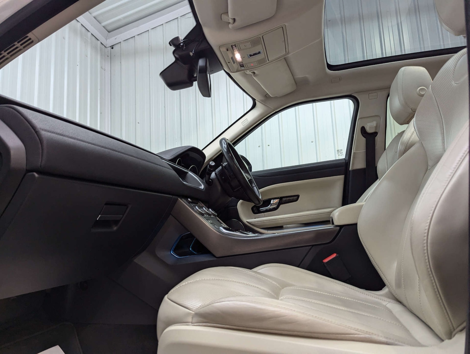 Used Land Rover Range Rover Evoque 2018 for sale - 76830000: Photo 56