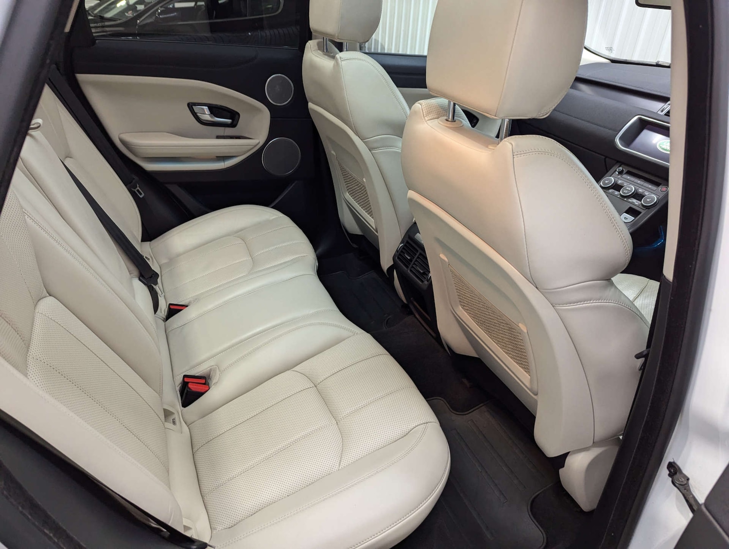 Used Land Rover Range Rover Evoque 2018 for sale - 76830000: Photo 60