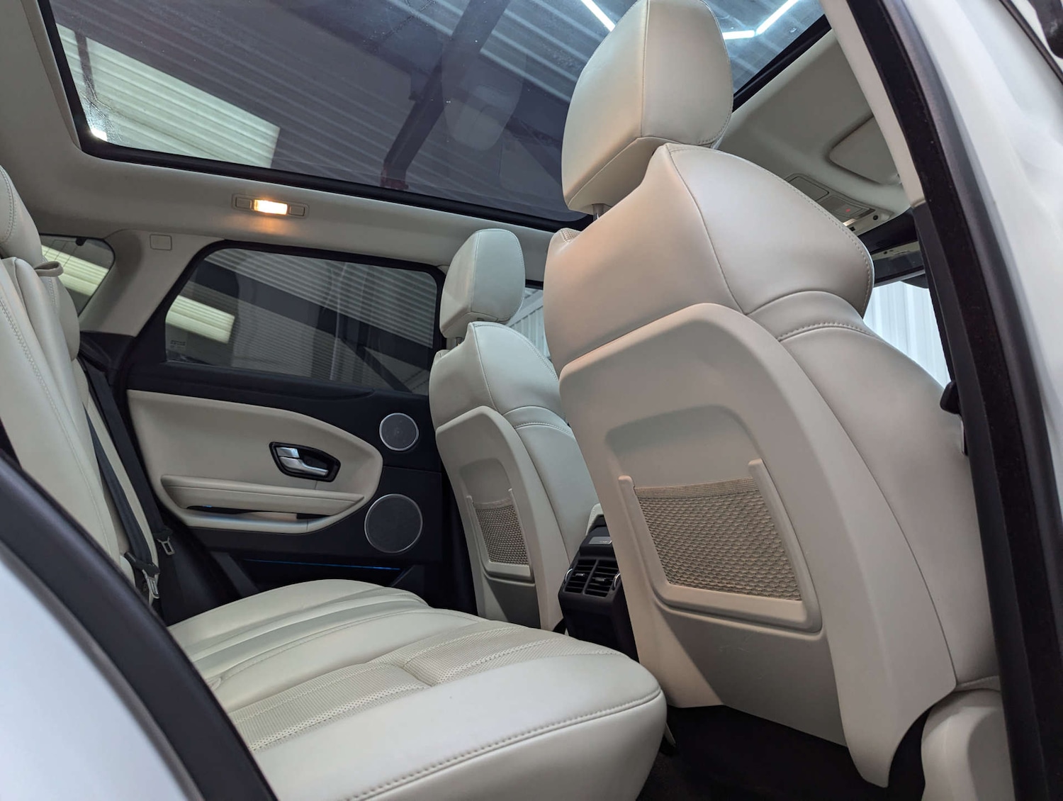 Used Land Rover Range Rover Evoque 2018 for sale - 76830000: Photo 61