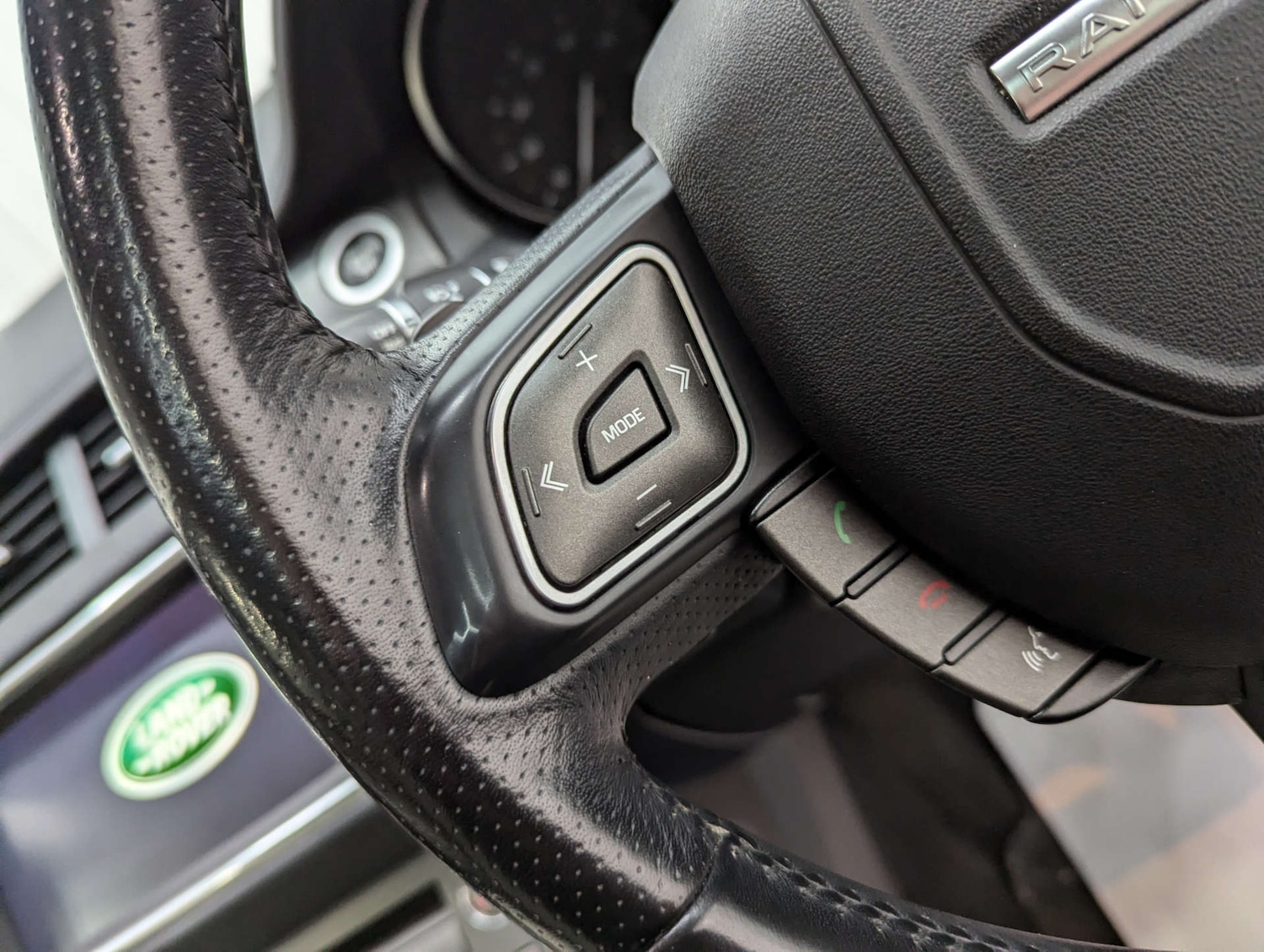 Used Land Rover Range Rover Evoque 2018 for sale - 76830000: Photo 73