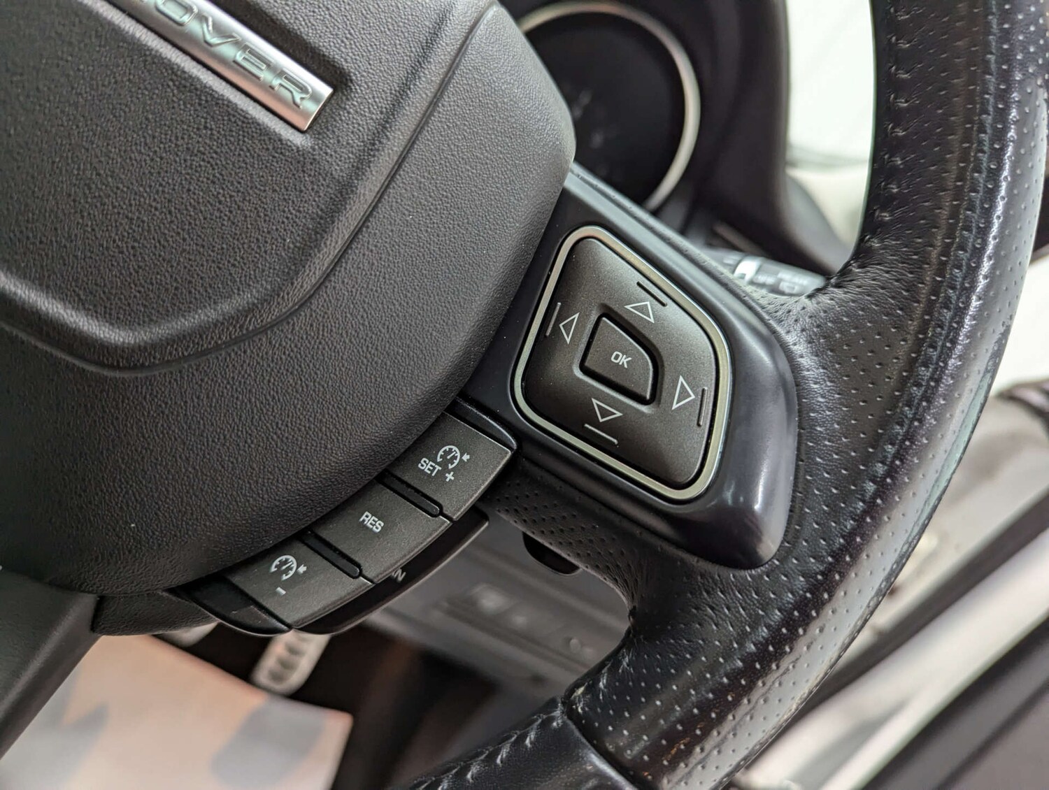 Used Land Rover Range Rover Evoque 2018 for sale - 76830000: Photo 76