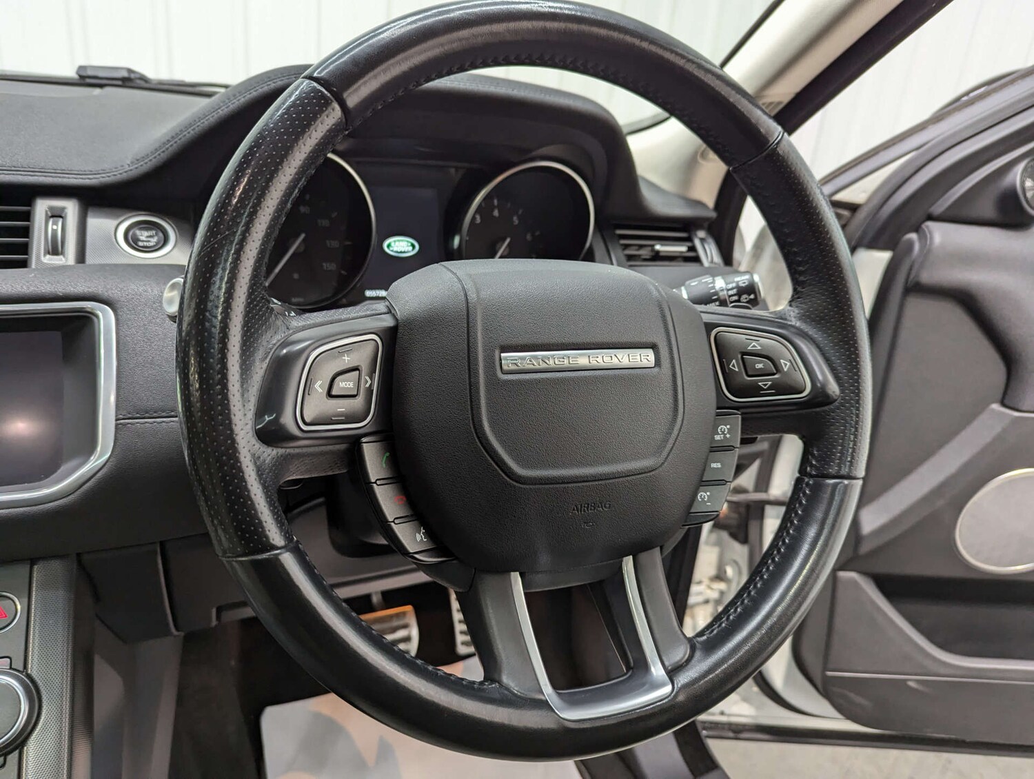 Used Land Rover Range Rover Evoque 2018 for sale - 76830000: Photo 77