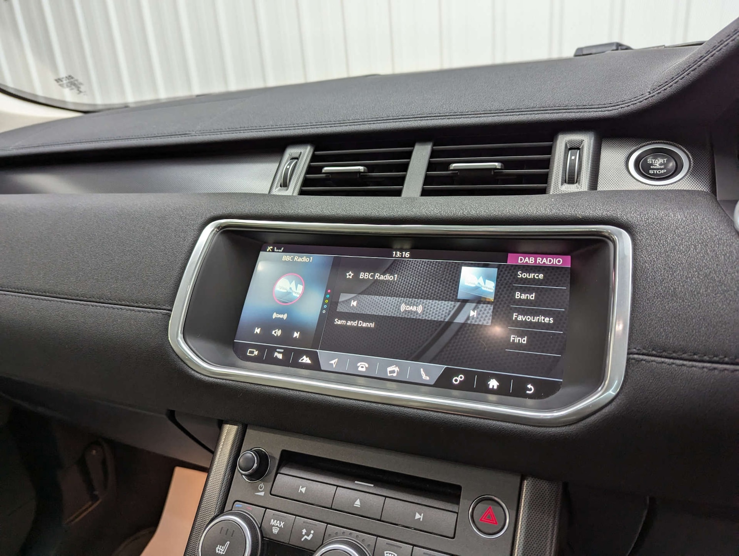 Used Land Rover Range Rover Evoque 2018 for sale - 76830000: Photo 88