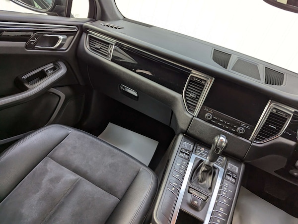 Used Porsche Macan 2017 for sale - 76278165: Photo 46