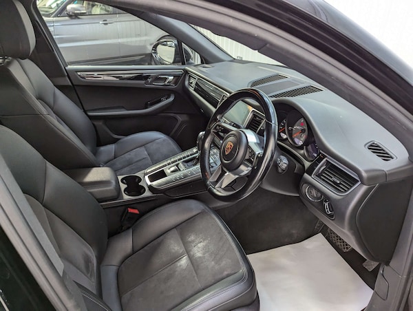 Used Porsche Macan 2017 for sale - 76278165: Photo 49