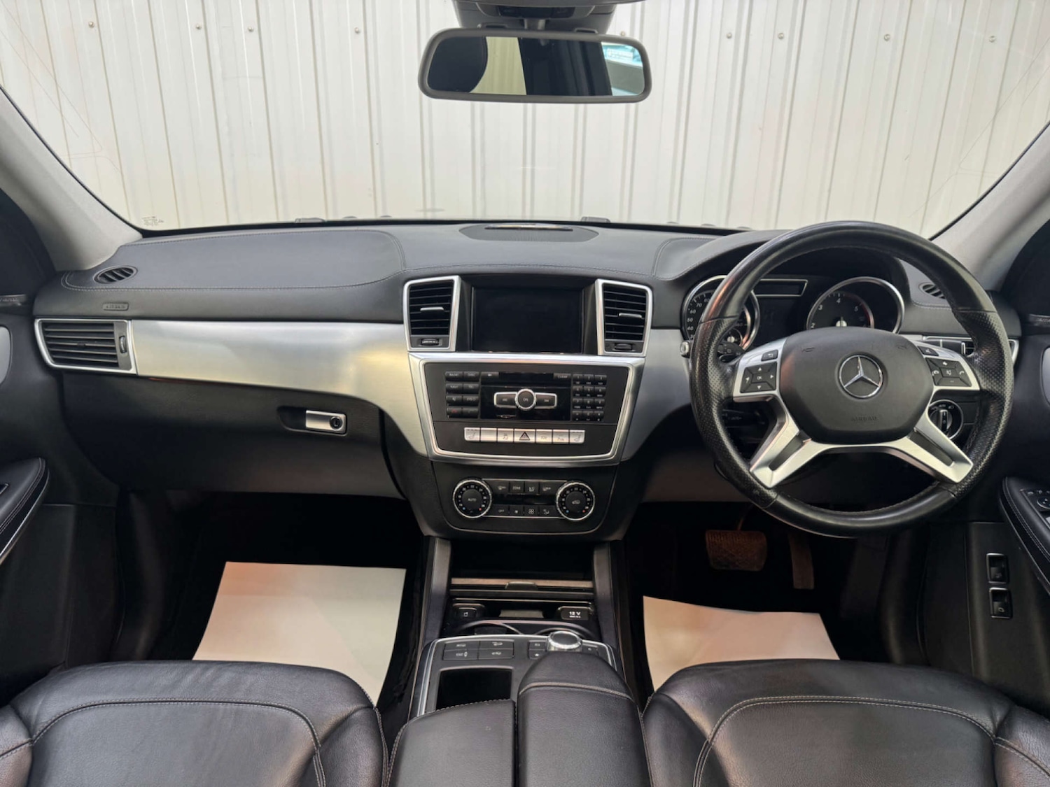 Used Mercedes-Benz GL Class 2014 for sale - 76595238: Photo 2