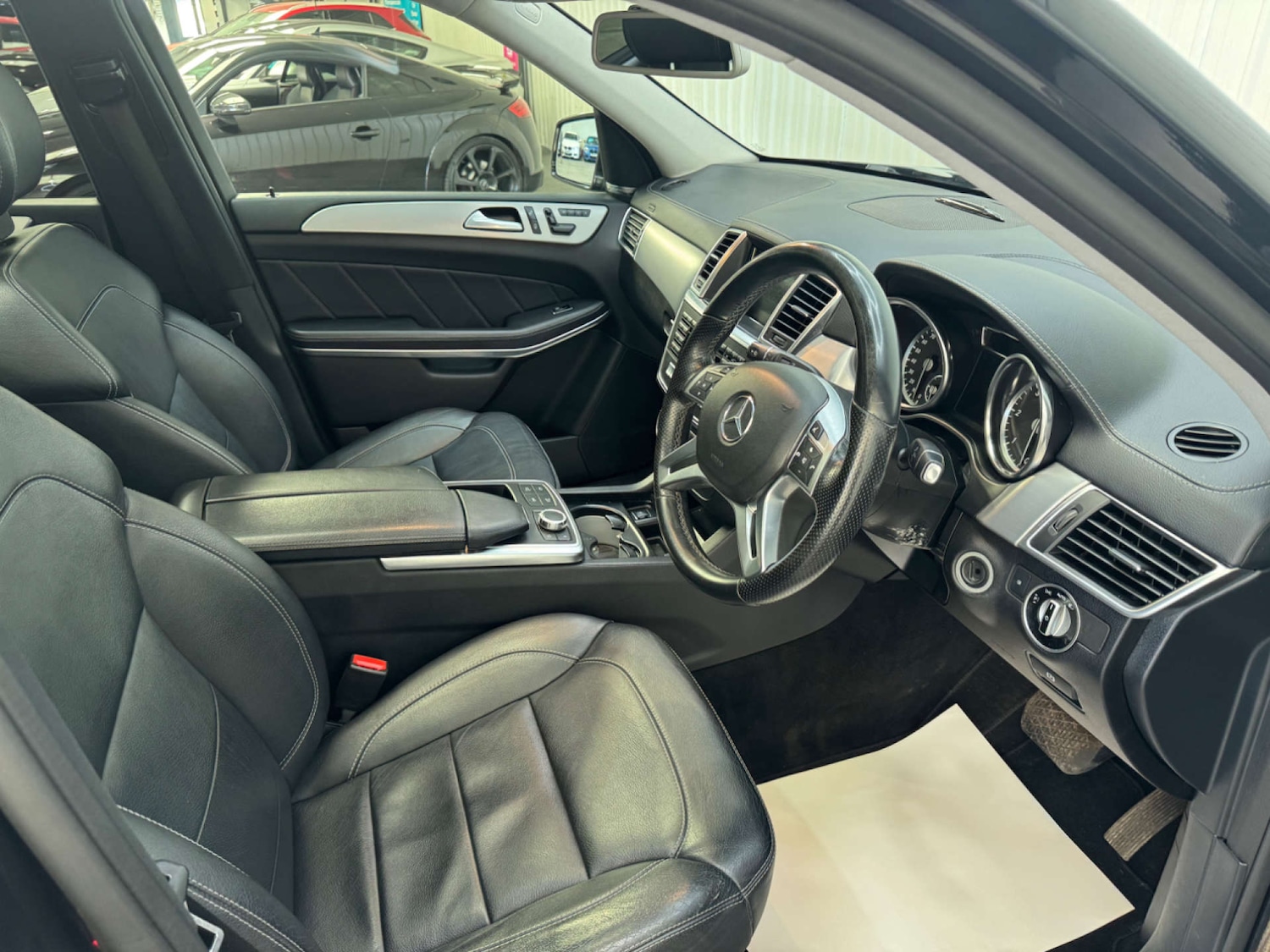 Used Mercedes-Benz GL Class 2014 for sale - 76595238: Photo 52