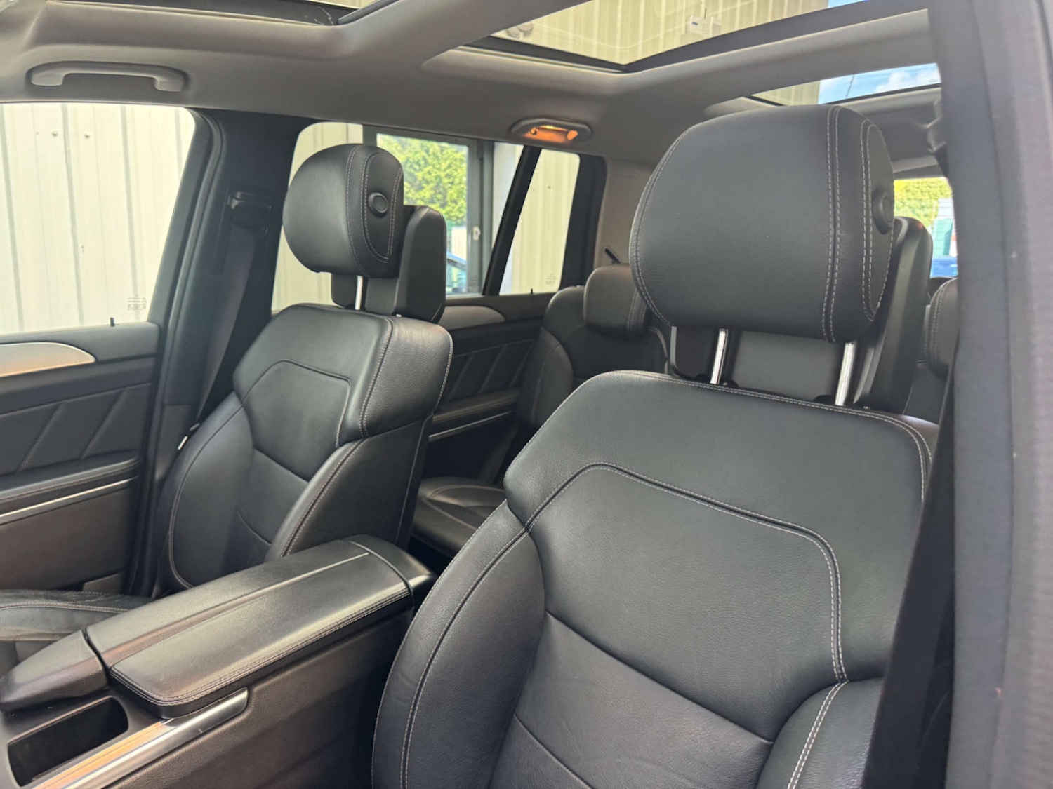 Used Mercedes-Benz GL Class 2014 for sale - 76595238: Photo 56