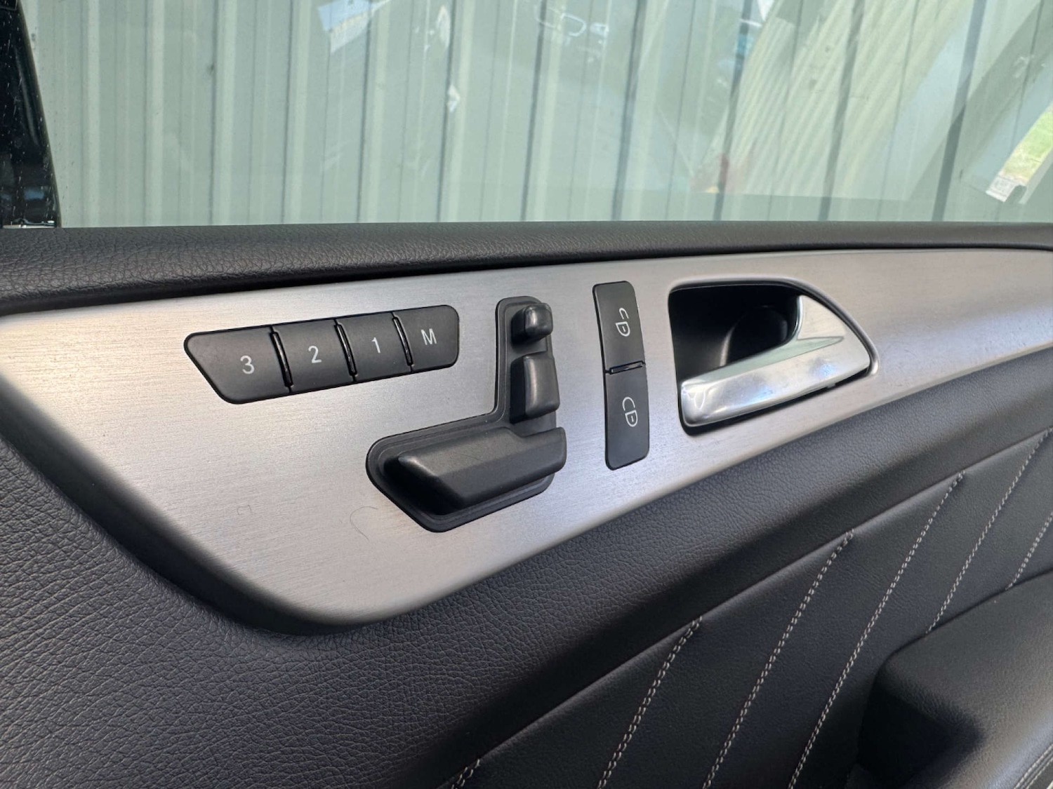 Used Mercedes-Benz GL Class 2014 for sale - 76595238: Photo 85