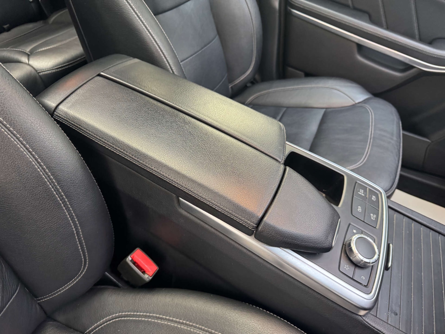 Used Mercedes-Benz GL Class 2014 for sale - 76595238: Photo 96