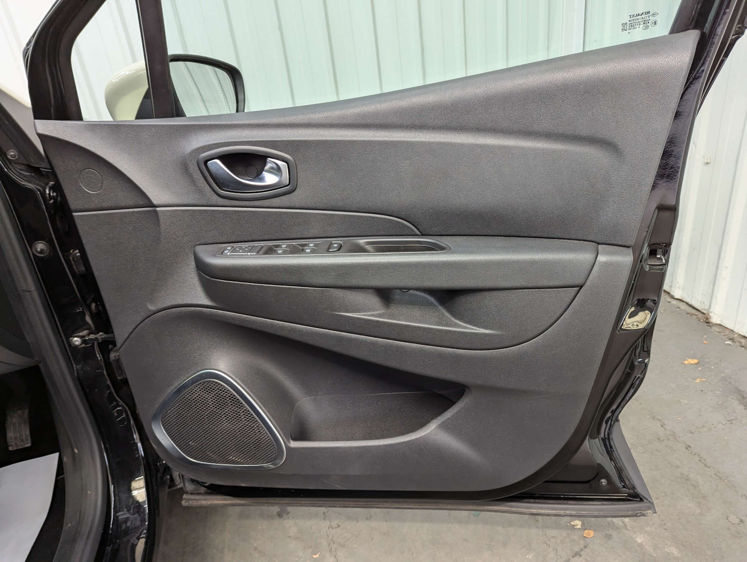 Used Renault Captur 2018 for sale - 76278108: Photo 55