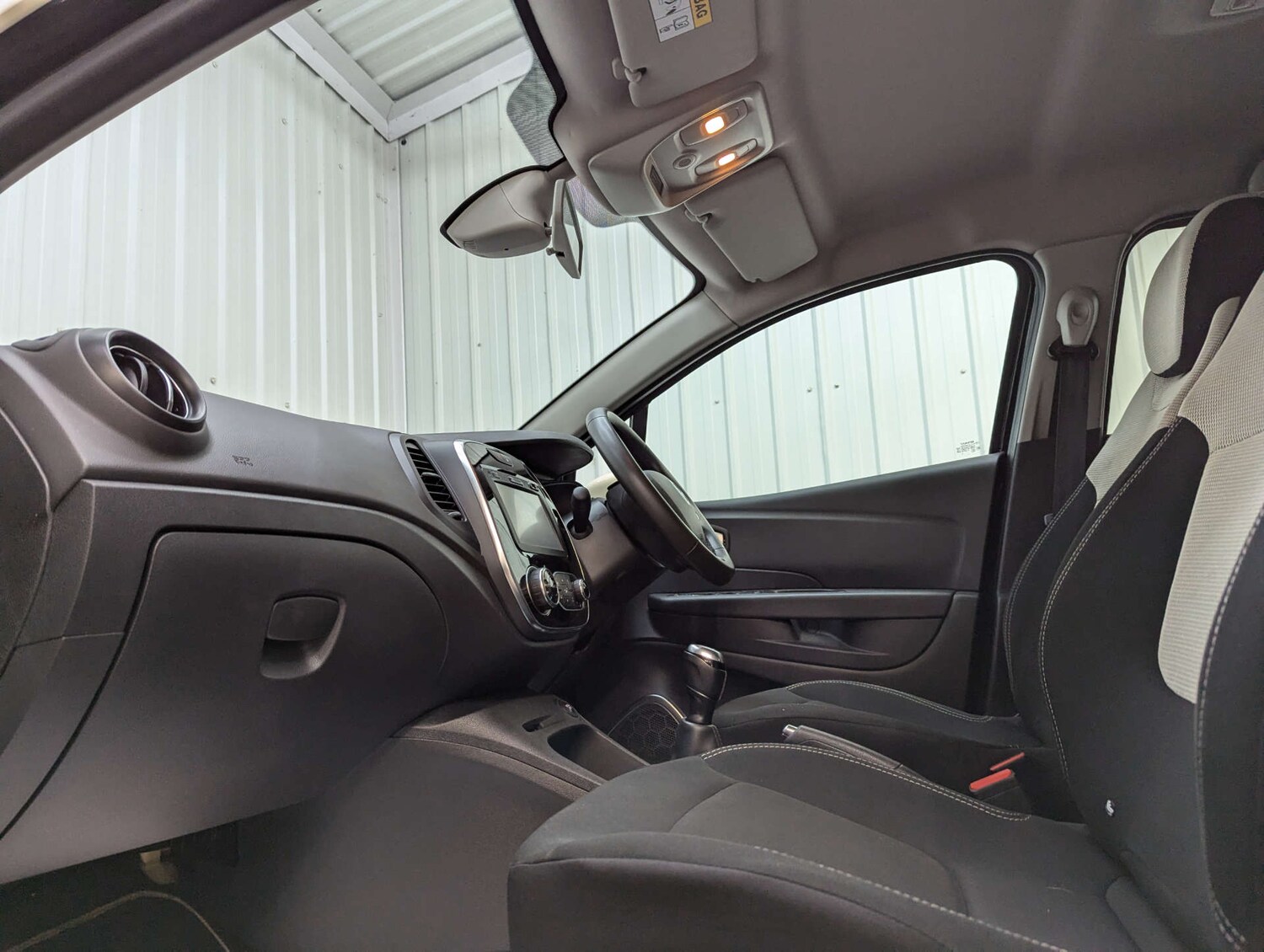 Used Renault Captur 2018 for sale - 76278108: Photo 58