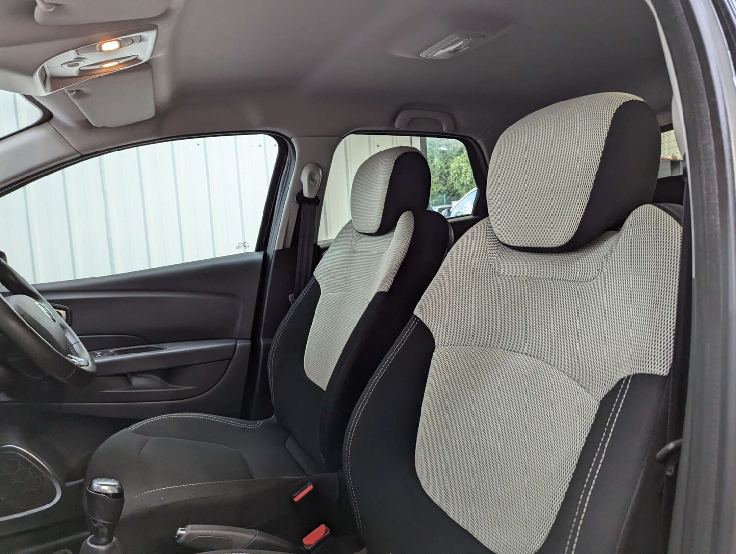 Used Renault Captur 2018 for sale - 76278108: Photo 59