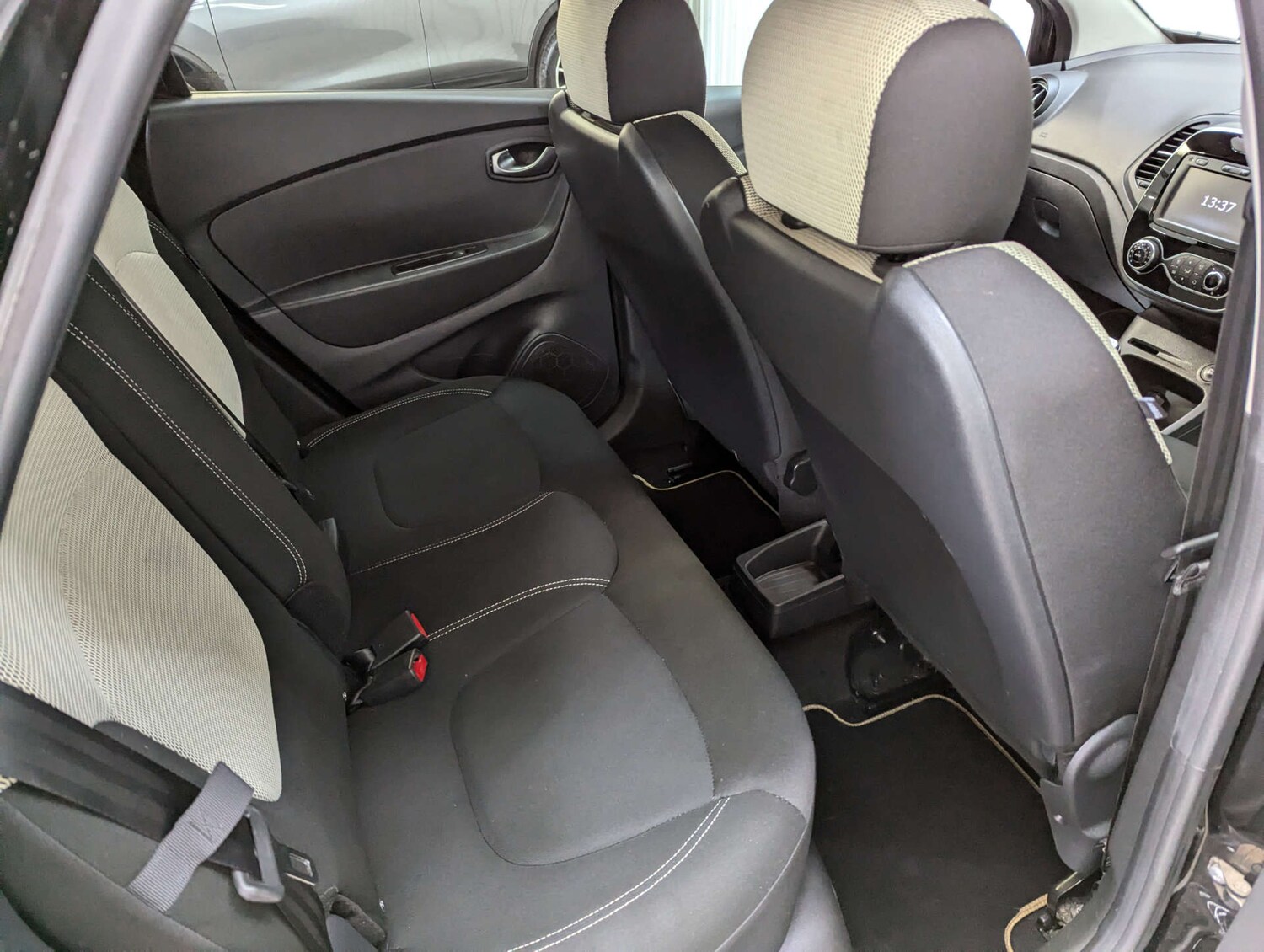 Used Renault Captur 2018 for sale - 76278108: Photo 62
