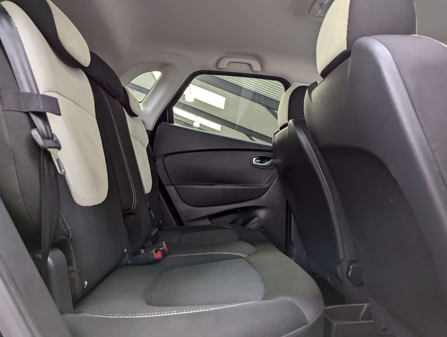 Used Renault Captur 2018 for sale - 76278108: Photo 66