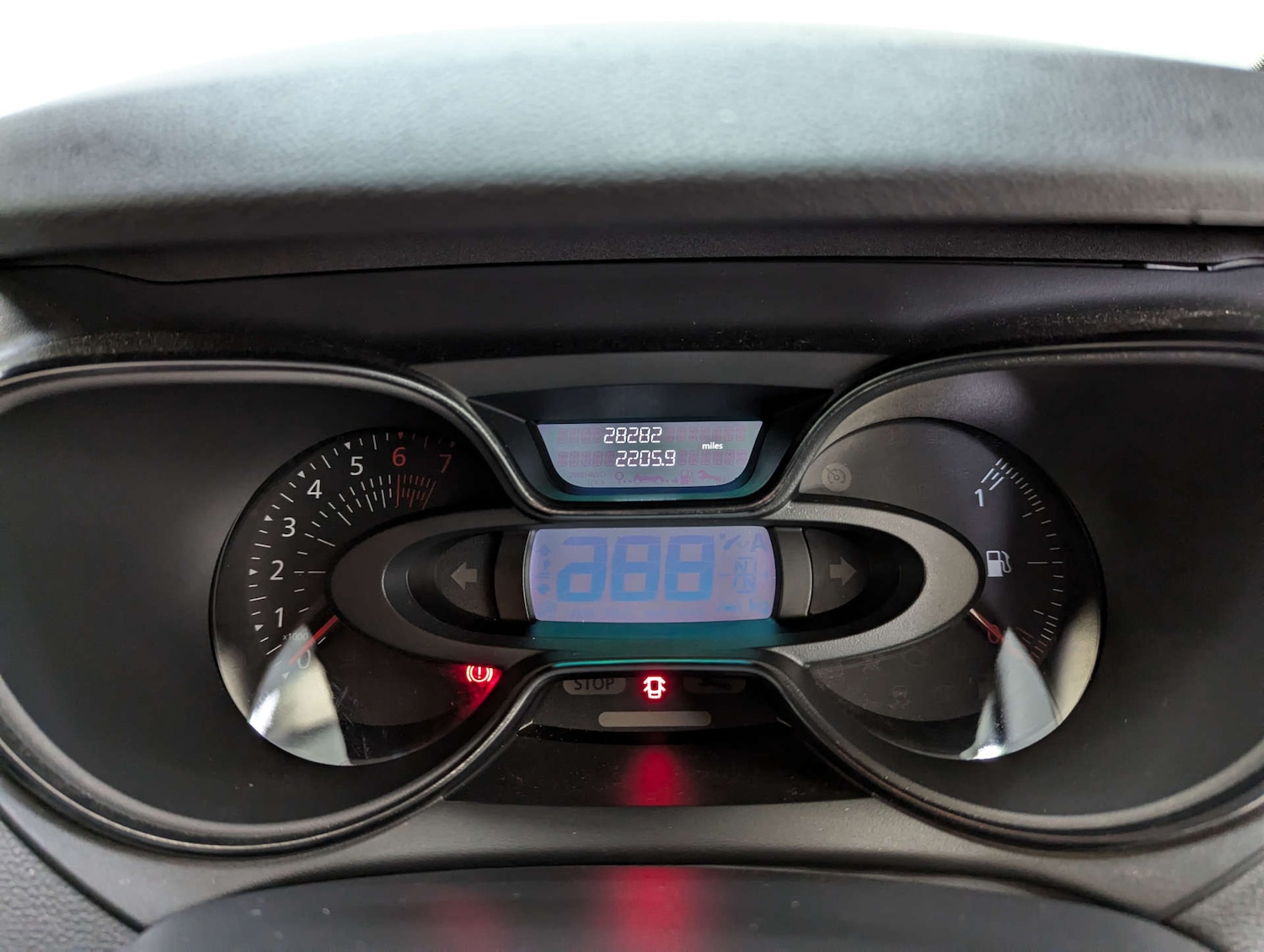 Used Renault Captur 2018 for sale - 76278108: Photo 77