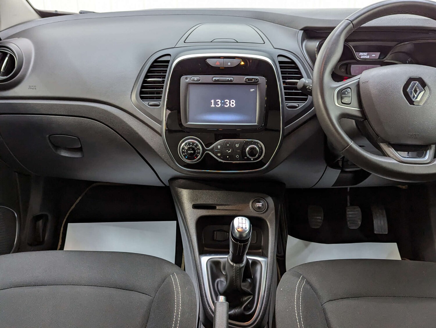 Used Renault Captur 2018 for sale - 76278108: Photo 84
