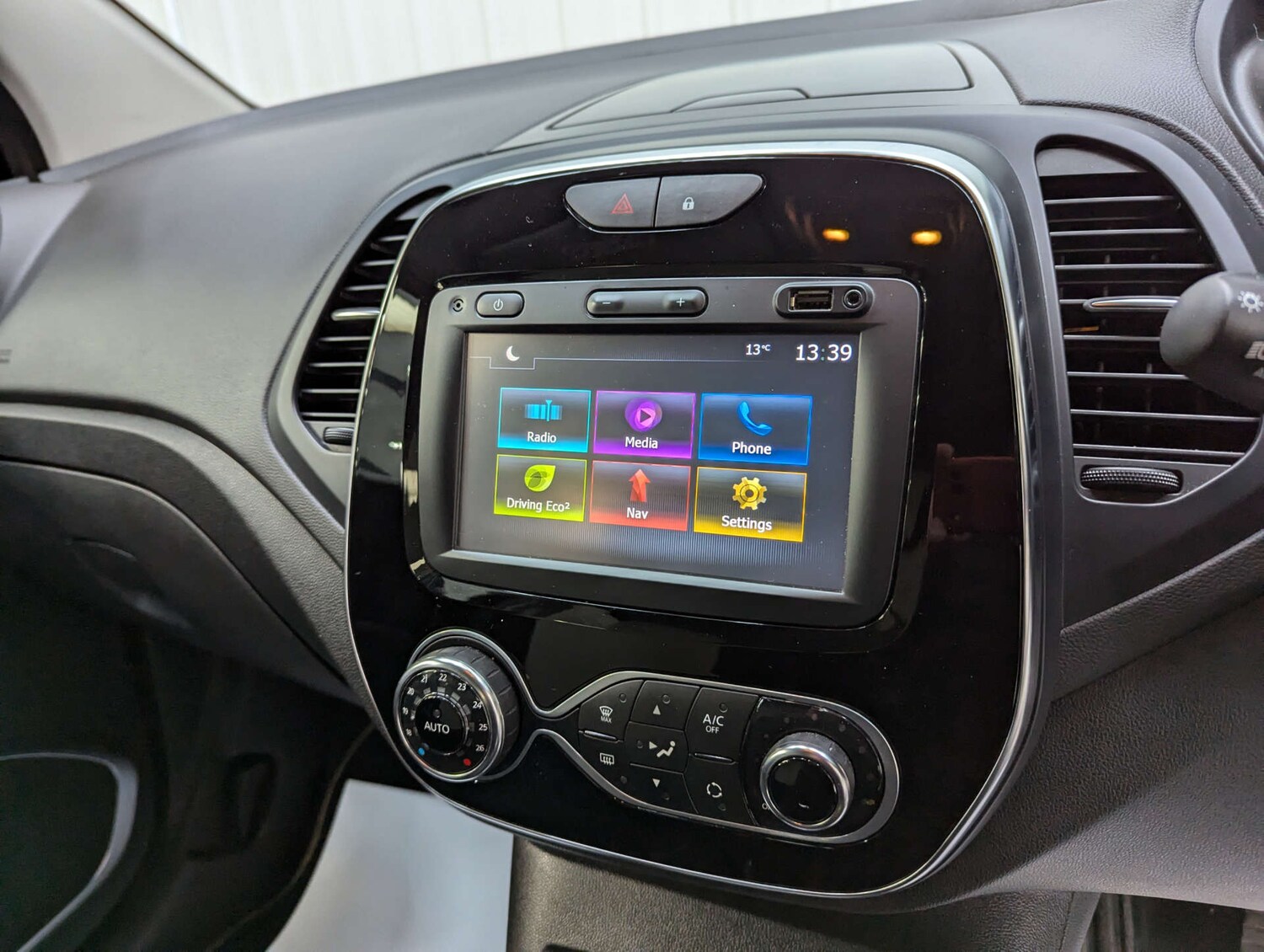 Used Renault Captur 2018 for sale - 76278108: Photo 87